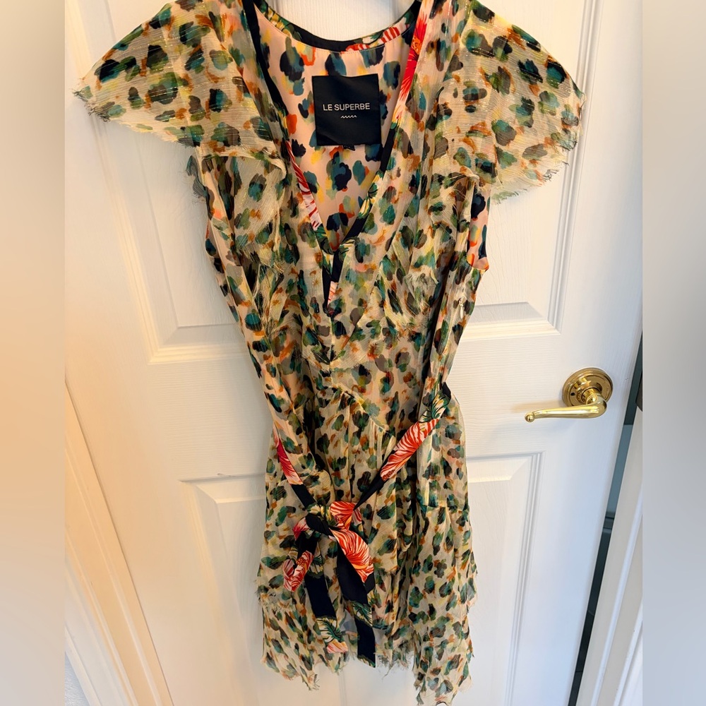 Floral V-Neck Dress with Belt size 4 - Picture 4 of 5
